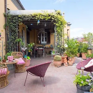terrazza-fiorita-napoli.hotels-amalfi.com/