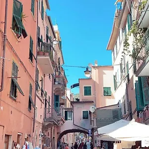 Sull'arco Monterosso al Mare